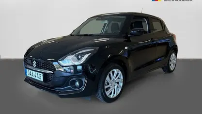 Begagnad Suzuki Swift 83 HK (61 kW) 2023 Svart Halvkombi