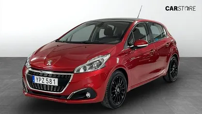 Begagnad Peugeot 208 Signature Sky 83 HK (61 kW) 2018 Röd Halvkombi