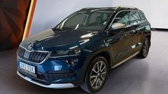 Blå Begagnad 2020 Skoda Karoq SUV | 209 900 kr (Bra pris)