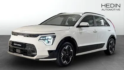 Vit (white) Begagnad 2022 Kia e-Niro SUV | 319 900 kr (Marknadspris)