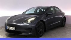 Grå Begagnad 2021 Tesla Model 3 Standard Range Plus Sedan | 258 900 kr (Marknadspris)