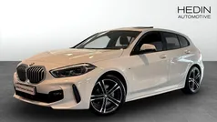 Begagnad 2020 BMW 118 M Sport Halvkombi | 248 700 kr (Marknadspris)