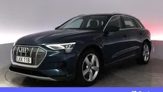 Blå Begagnad 2022 Audi e-tron Proline SUV | 352 900 kr (Bra pris)