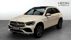 Vit (white) Begagnad 2020 Mercedes GLC300e AMG SUV | 389 990 kr (Marknadspris)