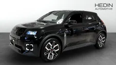 Svart Ny 2025 Renault 5 E-Tech Techno Halvkombi | 405 800 kr (Marknadspris)