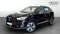 Svart (black) Begagnad 2021 MG ZS Luxury Sedan | 244 900 kr (Superpris)