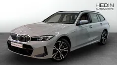 Grå (grey) Begagnad 2024 BMW 330e Comfort Edition Kombi | 549 700 kr (Superpris)