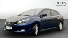 Mörkblå (blue) Begagnad 2022 Nissan Leaf N-Connecta Halvkombi | 209 900 kr (Marknadspris)