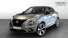 Grå Begagnad 2023 Nissan Juke Tekna SUV | 249 900 kr