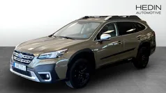 Grön (green) Begagnad 2022 Subaru Outback SUV | 374 900 kr (Marknadspris)