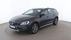 Begagnad 2017 Volvo V60 CC Summum Kombi | 229 000 kr (Superpris)