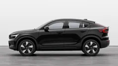 Svart Ny 2025 Volvo EC40 Core SUV | 613 100 kr (Marknadspris)