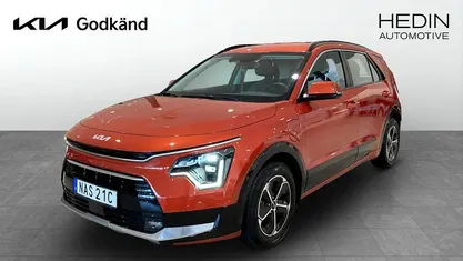 Orange Begagnad 2022 Kia Niro SUV | 289 900 kr (Bra pris)