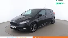 Svart Begagnad 2017 Ford Focus ST-Line Halvkombi | 107 000 kr (Marknadspris)