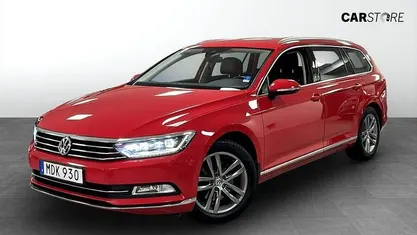Röd (red) Begagnad 2018 VW Passat Executive Kombi | 189 900 kr (Bra pris)