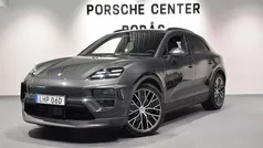 Grå (grey) Begagnad 2024 Porsche Macan SUV | 1 050 000 kr