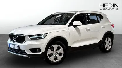 Begagnad Volvo XC40 Momentum 197 HK (144 kW) 2021 Vit (white) SUV