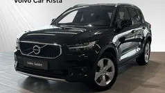 Svart Begagnad 2021 Volvo XC40 Momentum SUV | 284 900 kr (Marknadspris)
