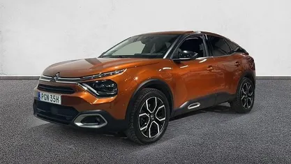 Begagnad Citroën C4 PureTech 155 HK (114 kW) 2021 Orangemetallic Halvkombi