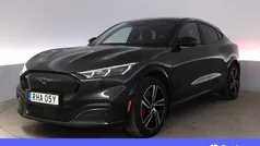 Grå Begagnad 2022 Ford Mustang Mach-E Standard Range SUV | 333 900 kr (Superpris)