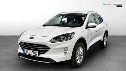 Vit Begagnad 2021 Ford Kuga SUV | 217 900 kr (Marknadspris)