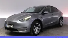Grå Begagnad 2023 Tesla Model Y Long Range AWD SUV | 439 900 kr (Marknadspris)