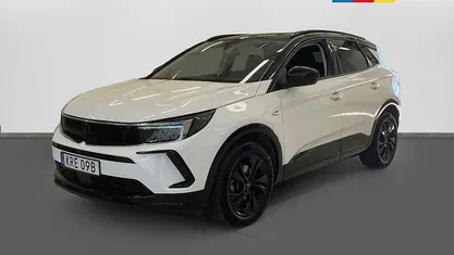 Vit Begagnad 2024 Opel Grandland X GS Line SUV | 269 900 kr (Marknadspris)