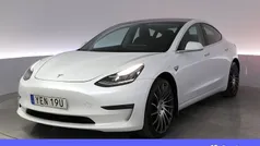 Vit Begagnad 2019 Tesla Model 3 Long Range Sedan | 249 900 kr (Marknadspris)