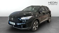 Svart (black) Begagnad 2022 MG ZS Luxury Sedan | 249 900 kr (Bra pris)