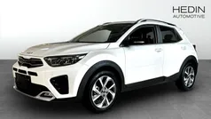 Vit Begagnad 2024 Kia Stonic GT-Line SUV | 259 900 kr (Marknadspris)
