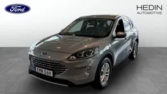 Grå (grey) Begagnad 2022 Ford Kuga Titanium SUV | 269 900 kr (Marknadspris)