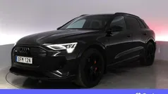 Svart Begagnad 2022 Audi e-tron S-Line SUV | 469 900 kr (Marknadspris)