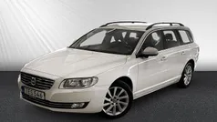 Vit Begagnad 2015 Volvo V70 Momentum Kombi | 154 400 kr (Marknadspris)