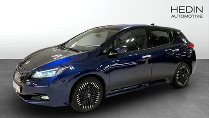 Blå Begagnad 2022 Nissan Leaf N-Connecta Halvkombi | 169 900 kr (Marknadspris)