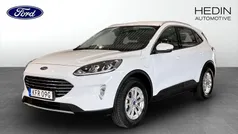 Vit (white) Begagnad 2022 Ford Kuga Titanium SUV | 279 900 kr (Marknadspris)