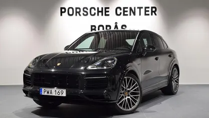 Begagnad Porsche Cayenne Platinum Edition 462 HK (339 kW) 2023 SUV
