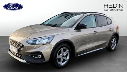 Begagnad 2019 Ford Focus Active Halvkombi | 159 000 kr (Marknadspris)