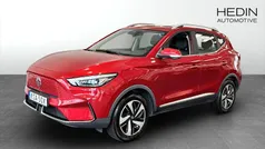 Röd (red) Begagnad 2021 MG ZS Luxury Sedan | 244 900 kr (Bra pris)