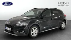Svart (black) Begagnad 2021 Ford Focus Active Halvkombi | 189 900 kr (Marknadspris)