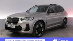 Grå Begagnad 2023 BMW iX3 M Sport SUV | 494 900 kr (Marknadspris)