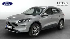 Grå (grey) Begagnad 2022 Ford Kuga Titanium SUV | 239 900 kr (Marknadspris)