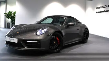 Begagnad Porsche 911 Targa 4 480 HK (353 kW) 2023 Flerfärgad (grey) Cab