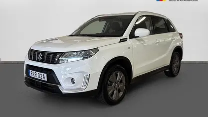 Vit Begagnad 2024 Suzuki Vitara SUV | 259 900 kr (Marknadspris)
