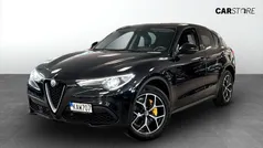 Svart (black) Begagnad 2018 Alfa Romeo Stelvio Super SUV | 264 900 kr (Bra pris)