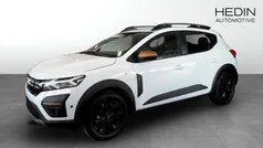 Grå Ny 2025 Dacia Sandero Extreme Halvkombi | 249 900 kr (Marknadspris)