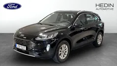 Svart (black) Begagnad 2022 Ford Kuga Titanium SUV | 279 900 kr (Marknadspris)