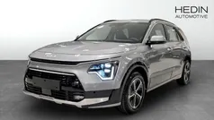 Steel grey Ny 2025 Kia Niro SUV | 362 900 kr (Marknadspris)