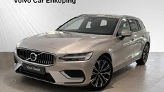 Begagnad 2022 Volvo V60 Core Kombi | 379 900 kr (Marknadspris)