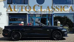 Svart Begagnad 2018 Ford Mustang GT Cab | 459 000 kr (Marknadspris)