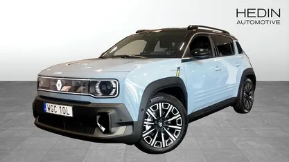 Begagnad Renault 4 E-Tech Iconic 110 kW (150 HK) 2025 Svart (black) SUV